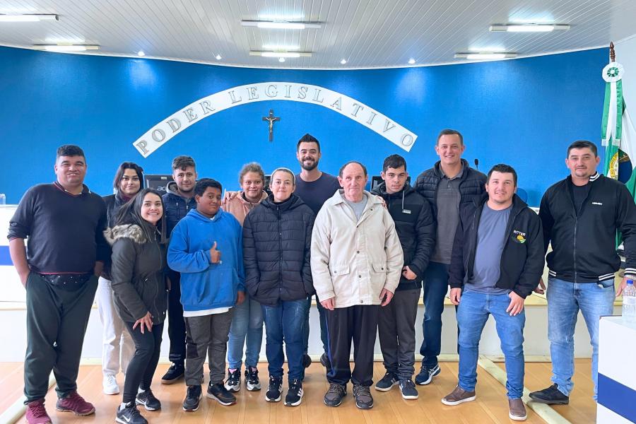 Visita dos alunos da APAE